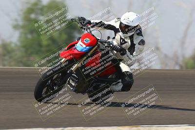 media/Sep-20-2025-TrackDaz (Sat) [[27f0cde673]]/B Group/1120am (Turn 2)/